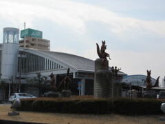 豊川駅前