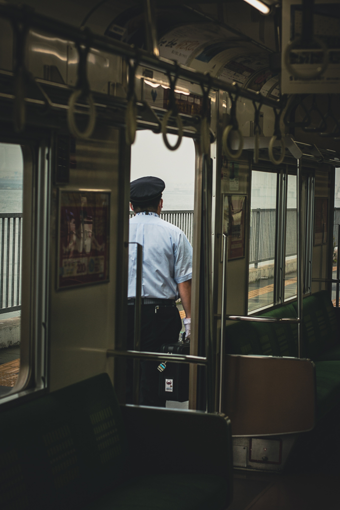 海辺の車掌さん