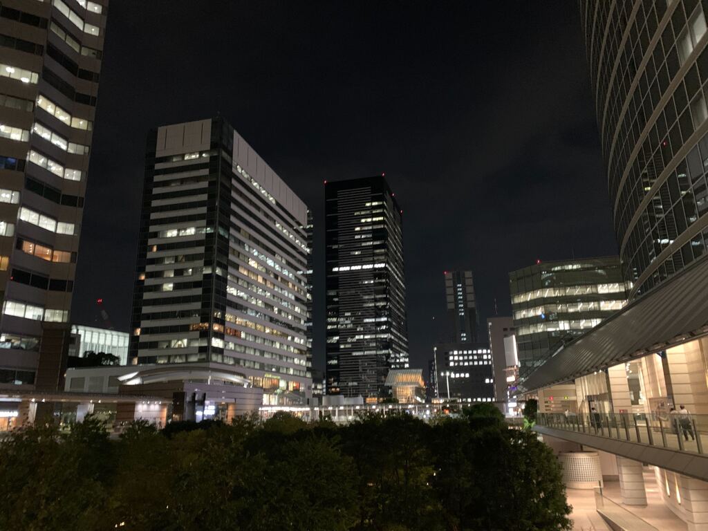 東條賢士のビル明かりと夜景