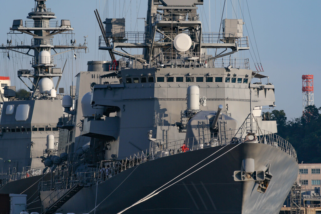 護衛艦　「あさぎり」