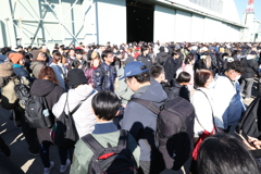 ブルーが来ると、超望遠レンズ振れません。