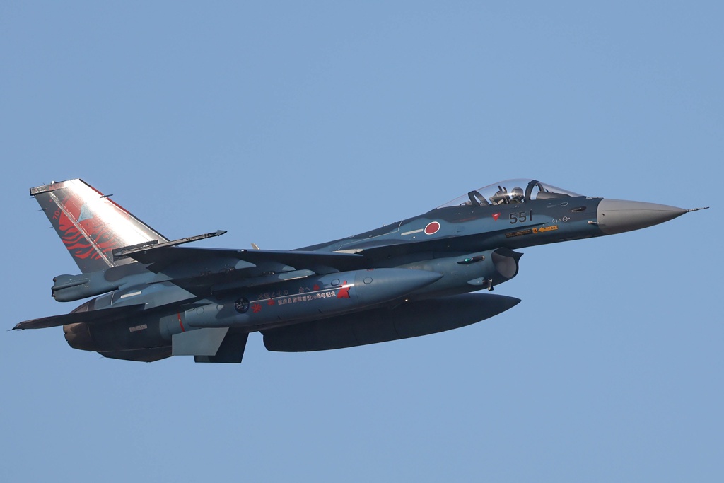 百里基地航空祭　F-２ 赤　　