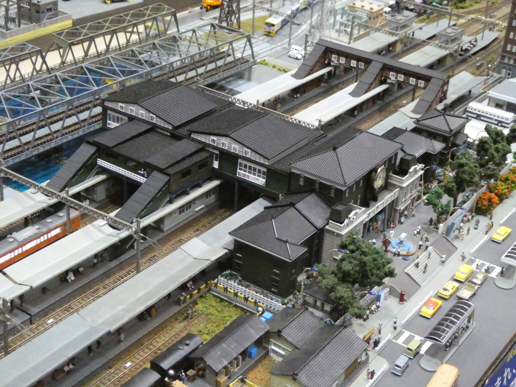 立派な駅舎(1)
