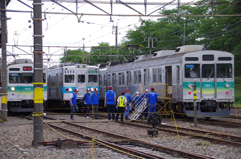 臨時列車出発準備完了！