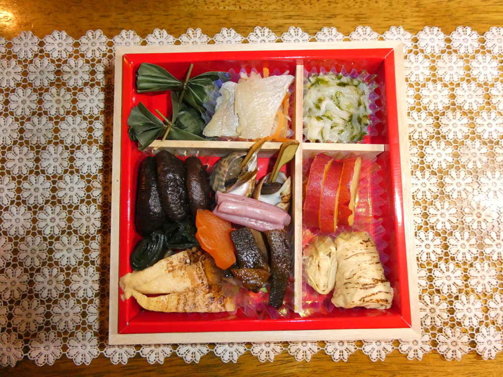 １月２日の夕方に頂いたおせち