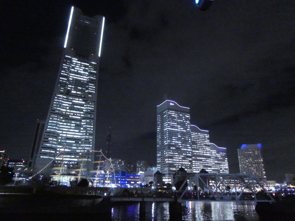 クールな横浜の夜景