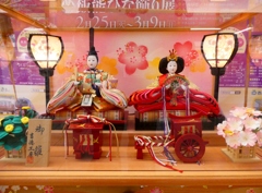 飯能駅の親王飾り