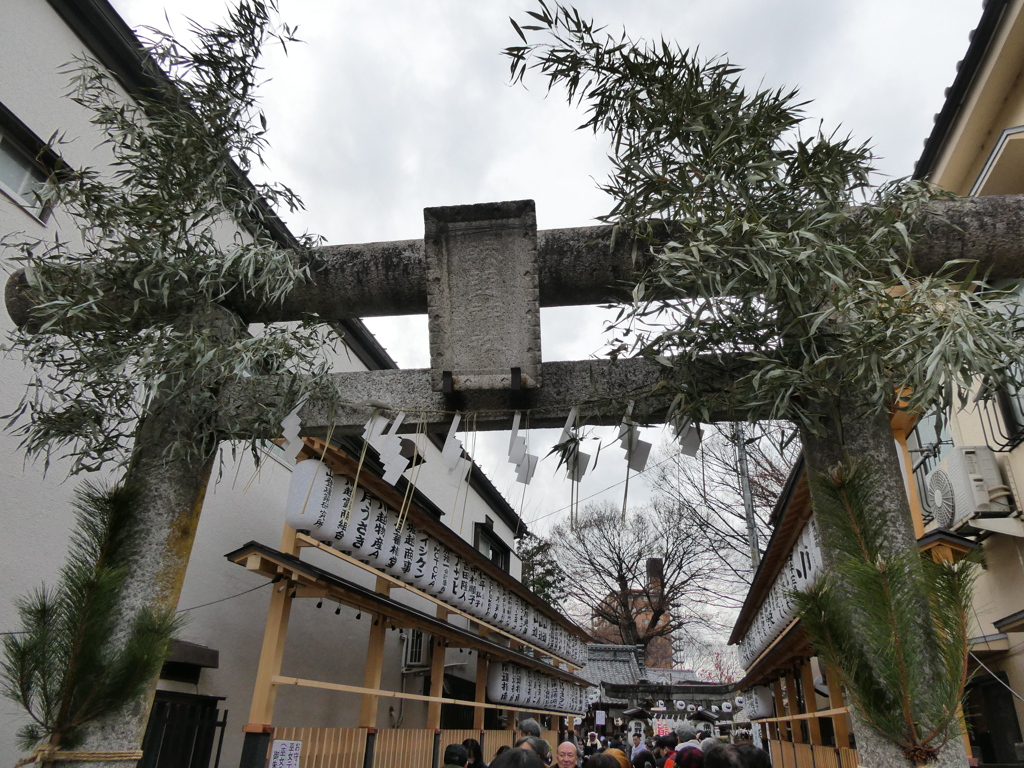 正月の川越熊野神社鳥居