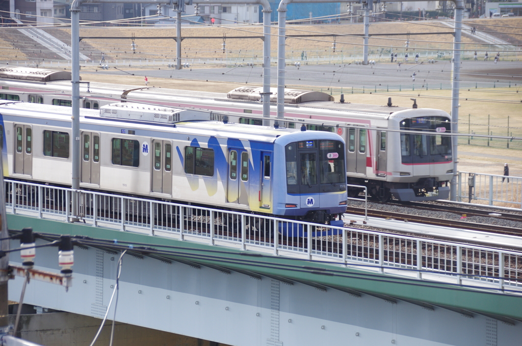 すれ違い(東急5000系4000番台とみなとみらい線Y500系)
