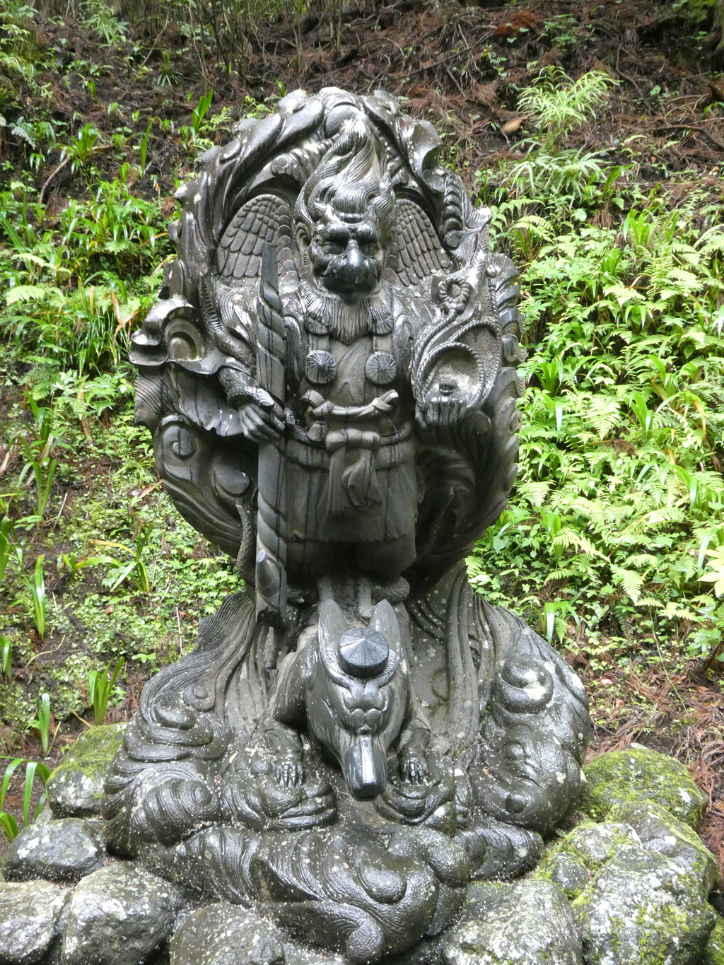 道了尊天狗化身像