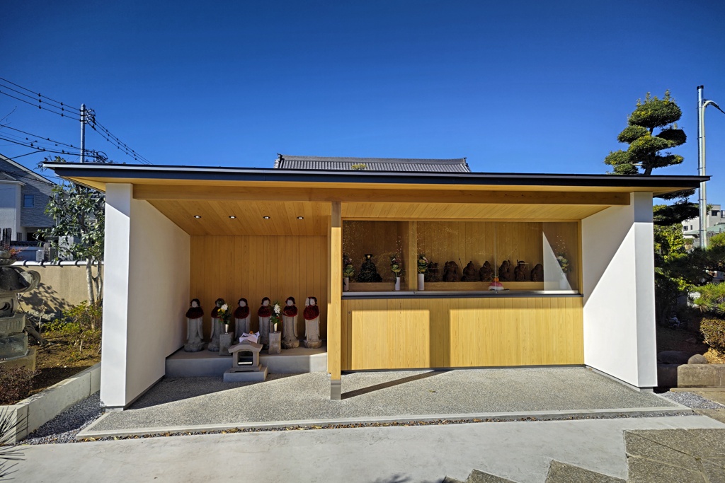 モダンなお堂