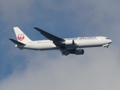 日本航空B787-8