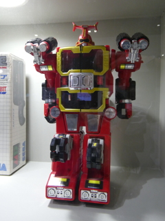 なぜ君がここに・・・