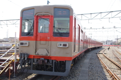 東武8000系ツートン