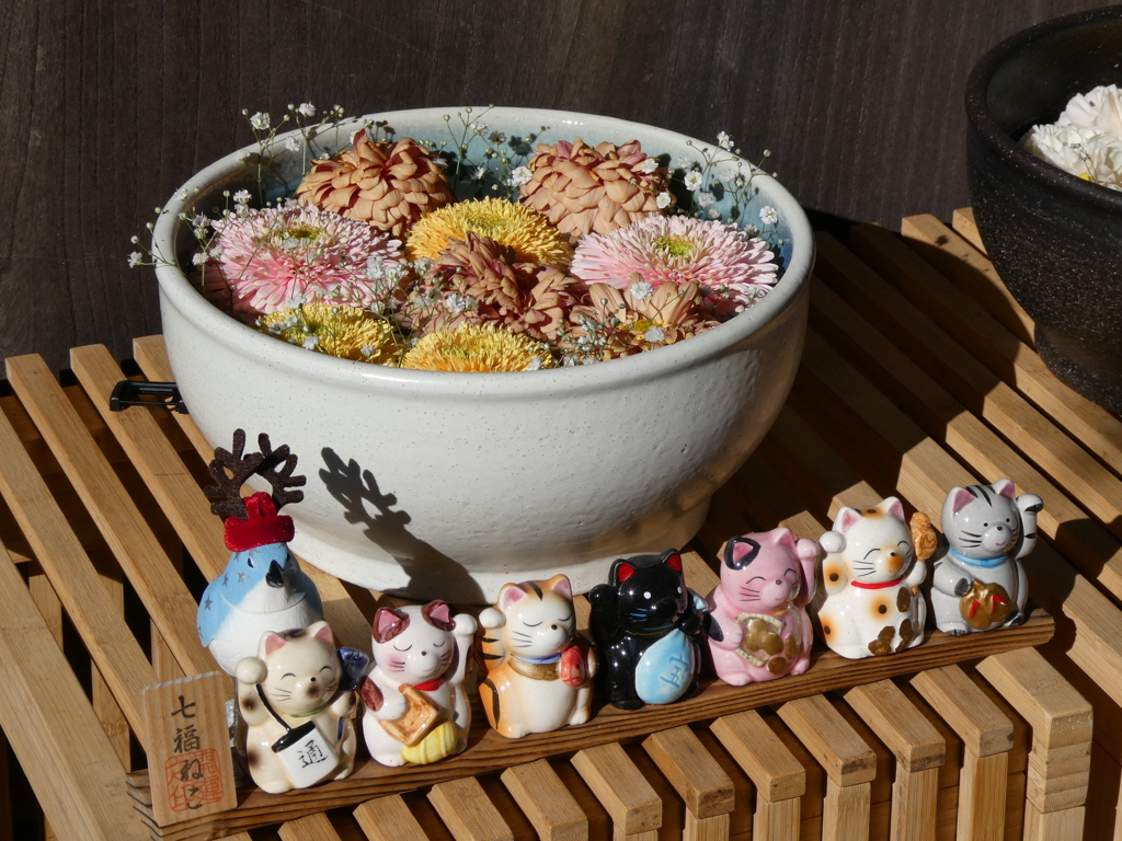七福招き猫と花手水