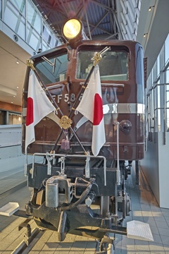 これぞお召機関車！