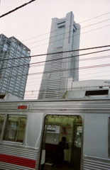 東横線とランドマークタワー