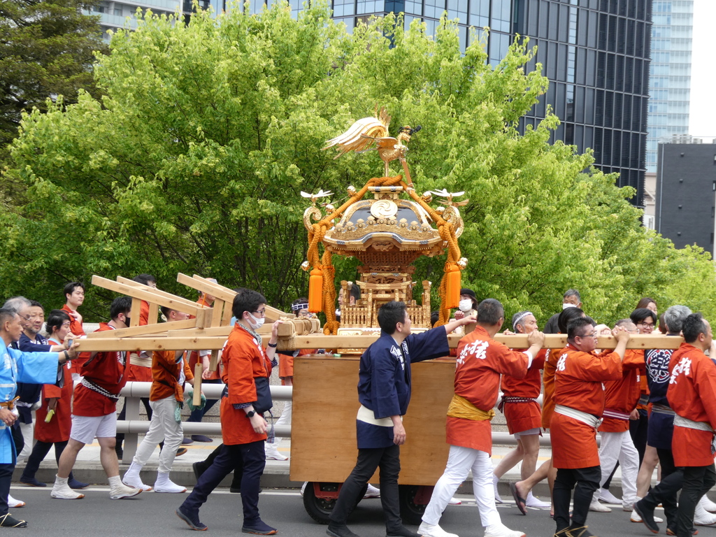 神輿巡行中