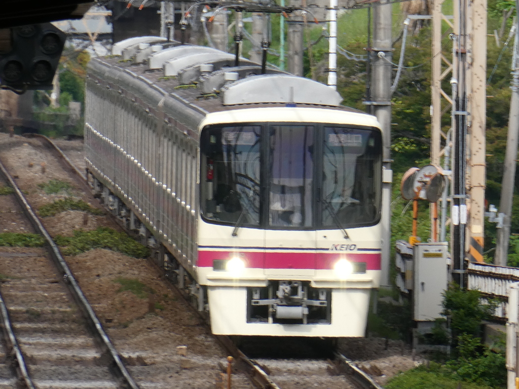 京王8000系各駅停車
