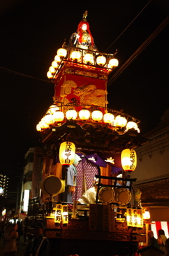 電球色は落ち着くなぁ(松江町一丁目の山車)