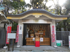 新田神社神輿庫