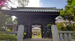 慈林薬師宝厳院(山門)