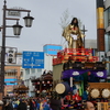 通りに並ぶ山車たち