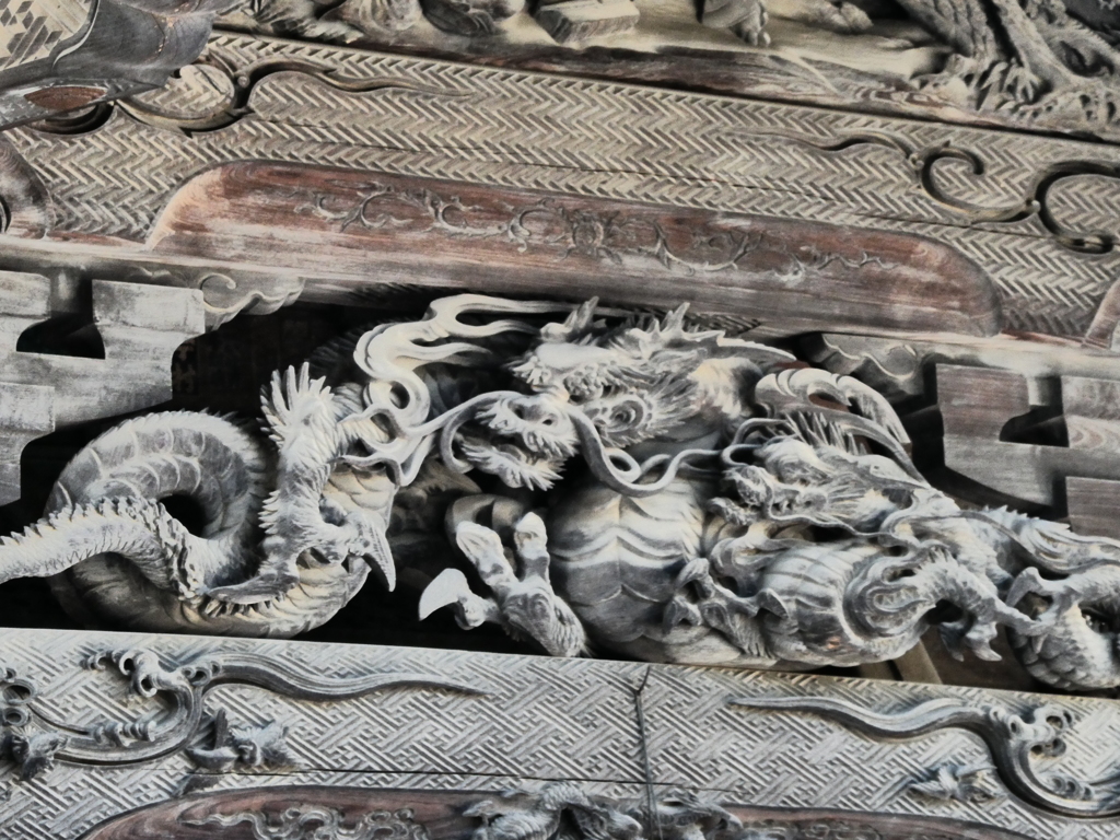 龍の彫刻