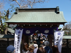この門を抜けると・・・