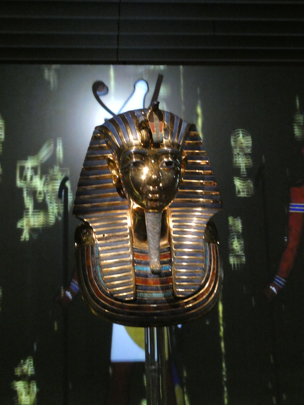 ツタンカーメンの黄金のマスク