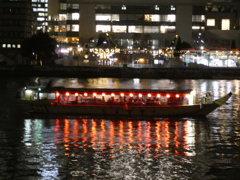 横浜に屋形船！？