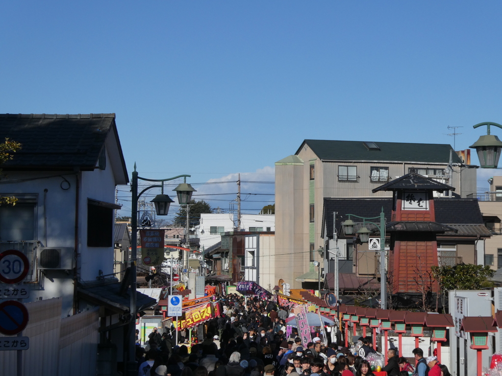 この界隈は大賑わい・・・