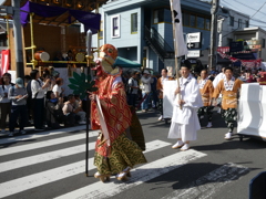 猿田彦命が通る