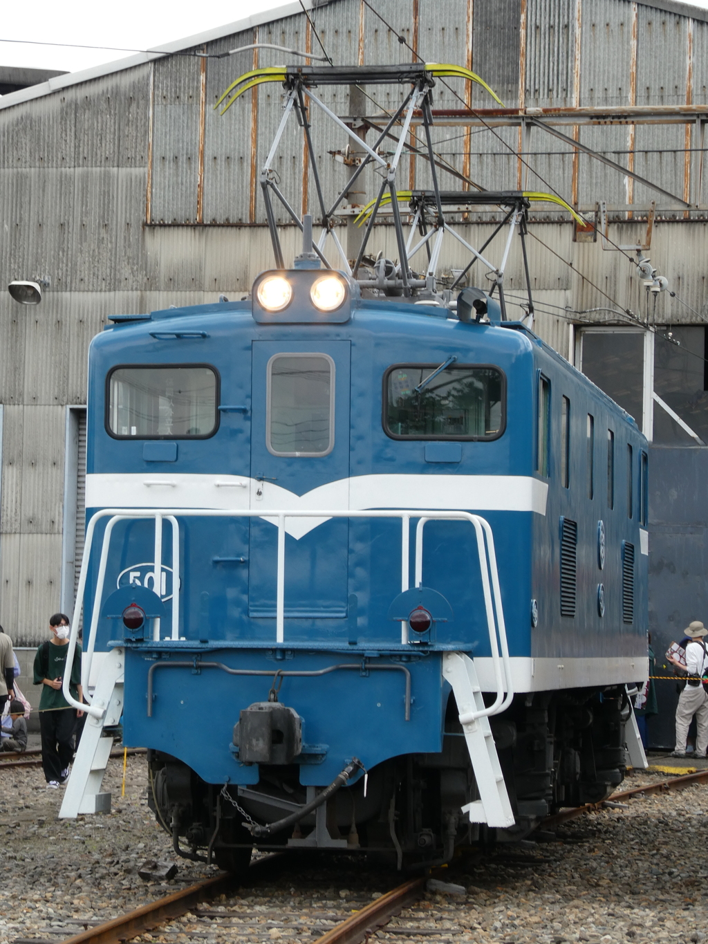 デキ500形501号(ローアングル)