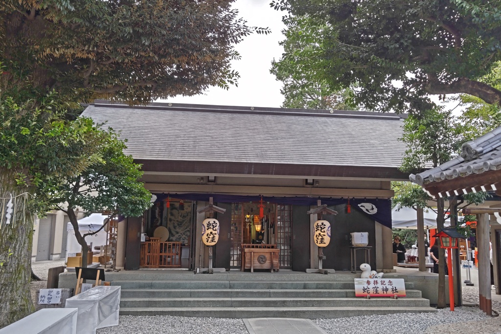 祭り前日の蛇窪神社