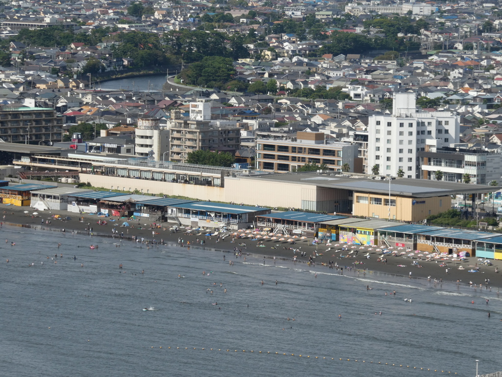 片瀬西浜・鵠沼海水浴場と新江ノ島水族館