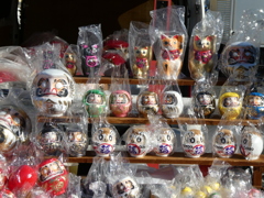 だるまの見本市？