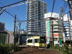 高層マンションと都電(１)
