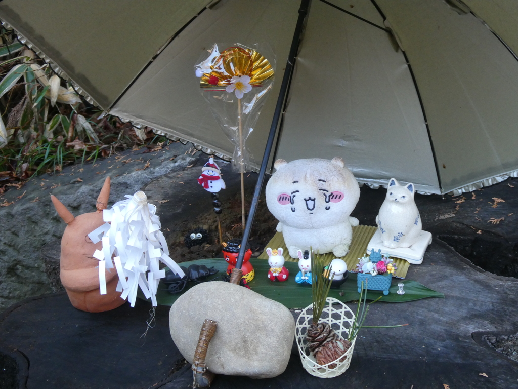 ちいかわが神に！？