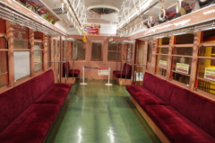 300系車内