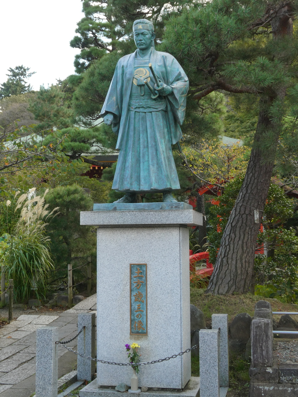 土方歳三像