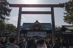 春の靖国神社