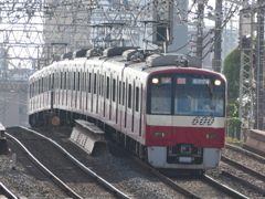 京急600系の弓なりっ！