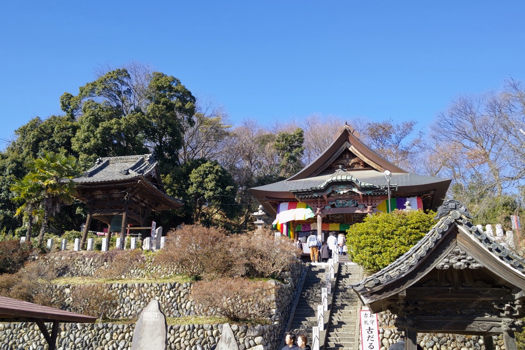 龍泉寺寸景「鐘楼堂と観音堂」