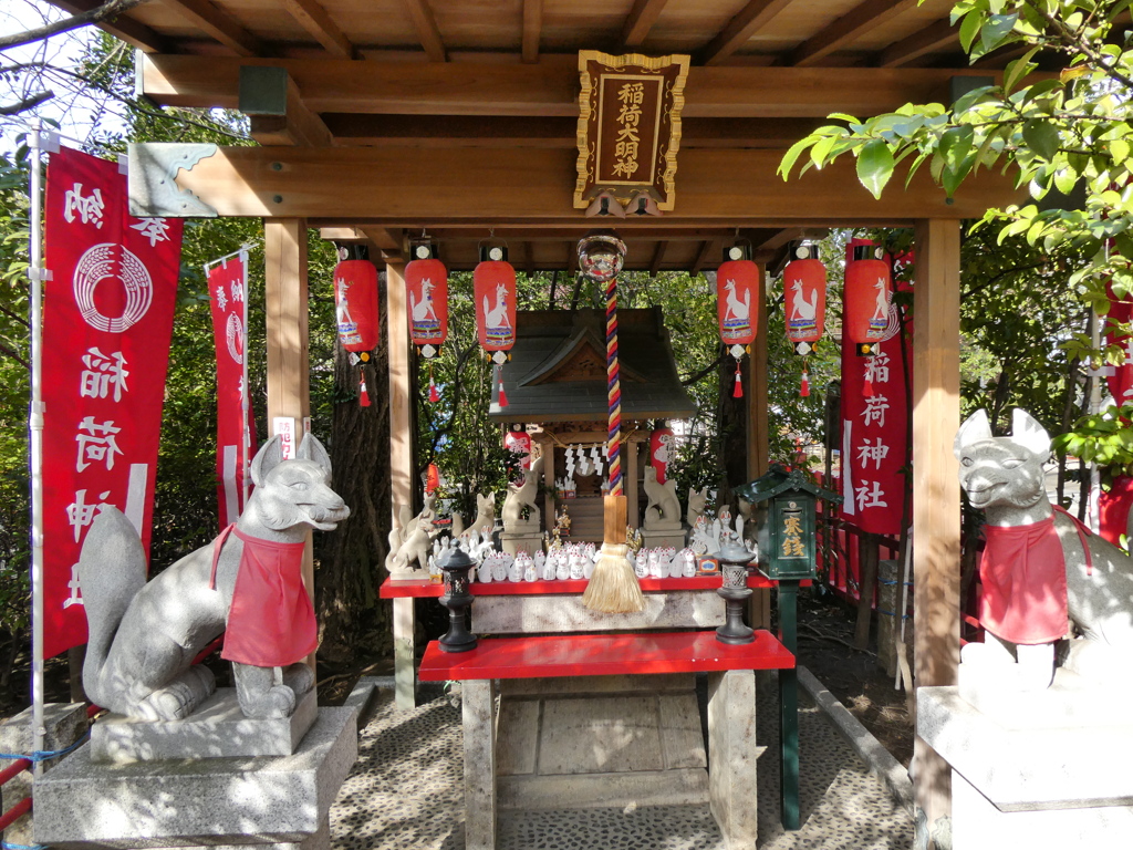 新田神社稲荷社