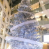 丸の内KITTEのクリスマスツリー(白)