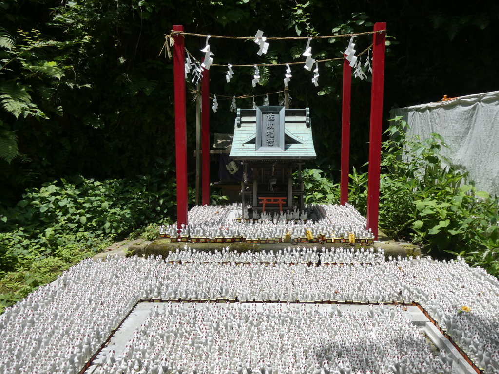 佐助稲荷神社本殿
