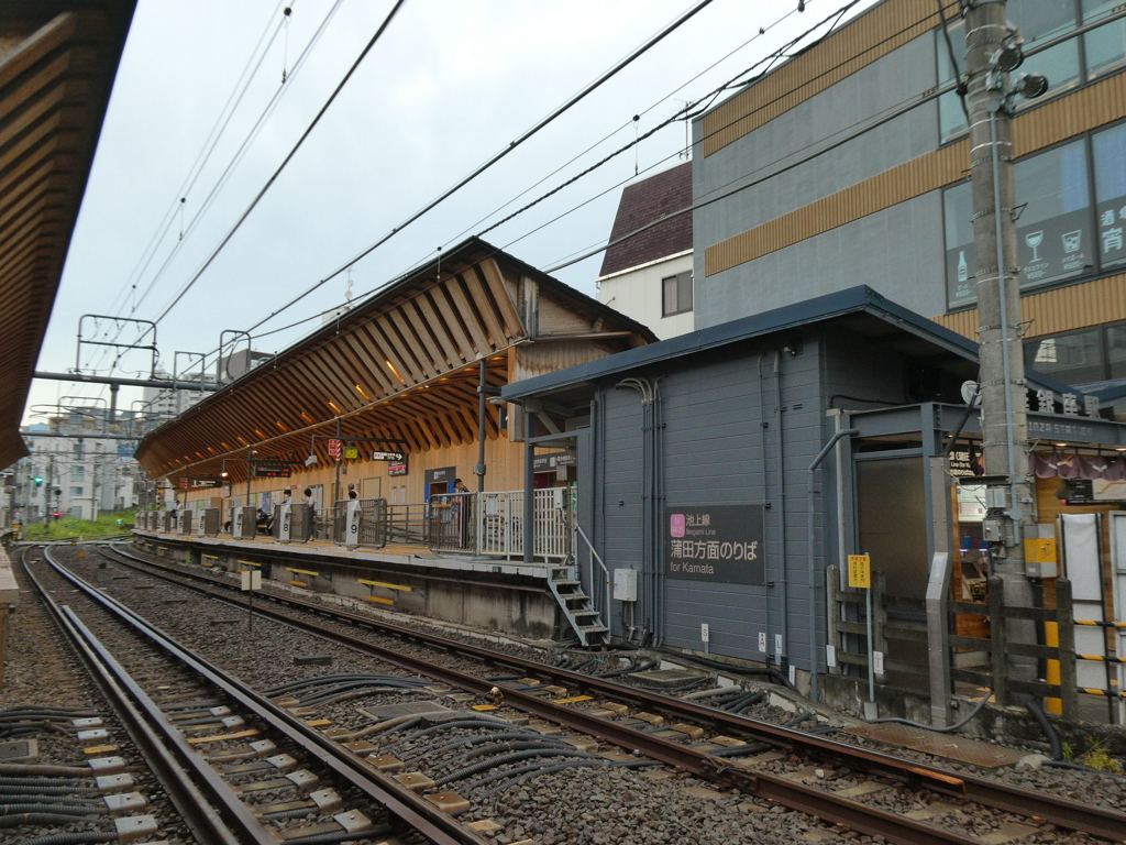 戸越銀座駅(蒲田方面ホーム)
