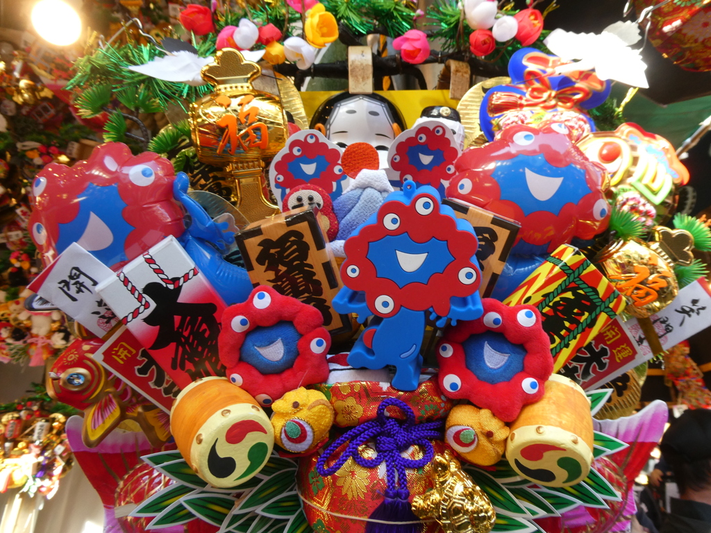 万博終わってもミャクミャクは消えず・・・