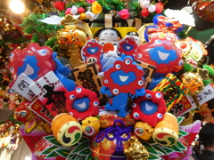 万博終わってもミャクミャクは消えず・・・